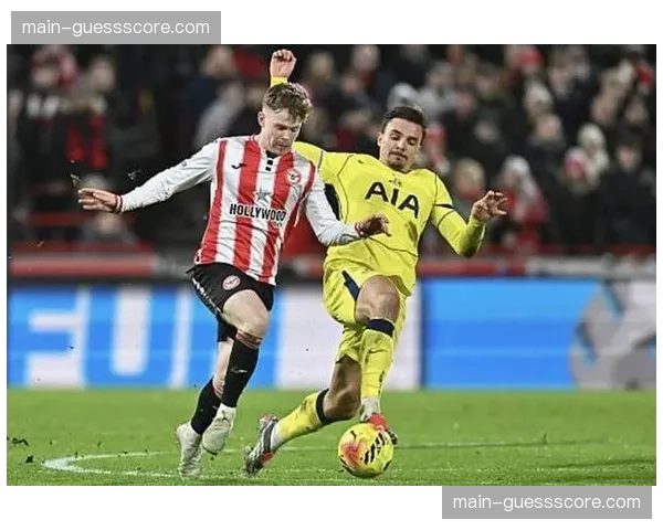 英超争冠格局分析：阿森纳微弱优势领跑，利物浦曼城紧随其后