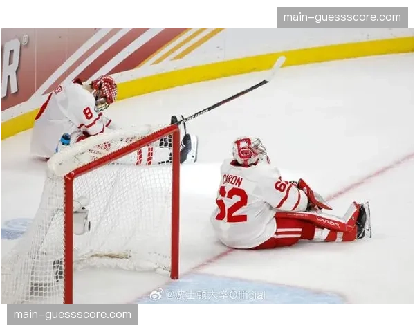 NCAA“冰冻四强”半决赛前瞻：丹佛大学与密歇根大学的攻防大战